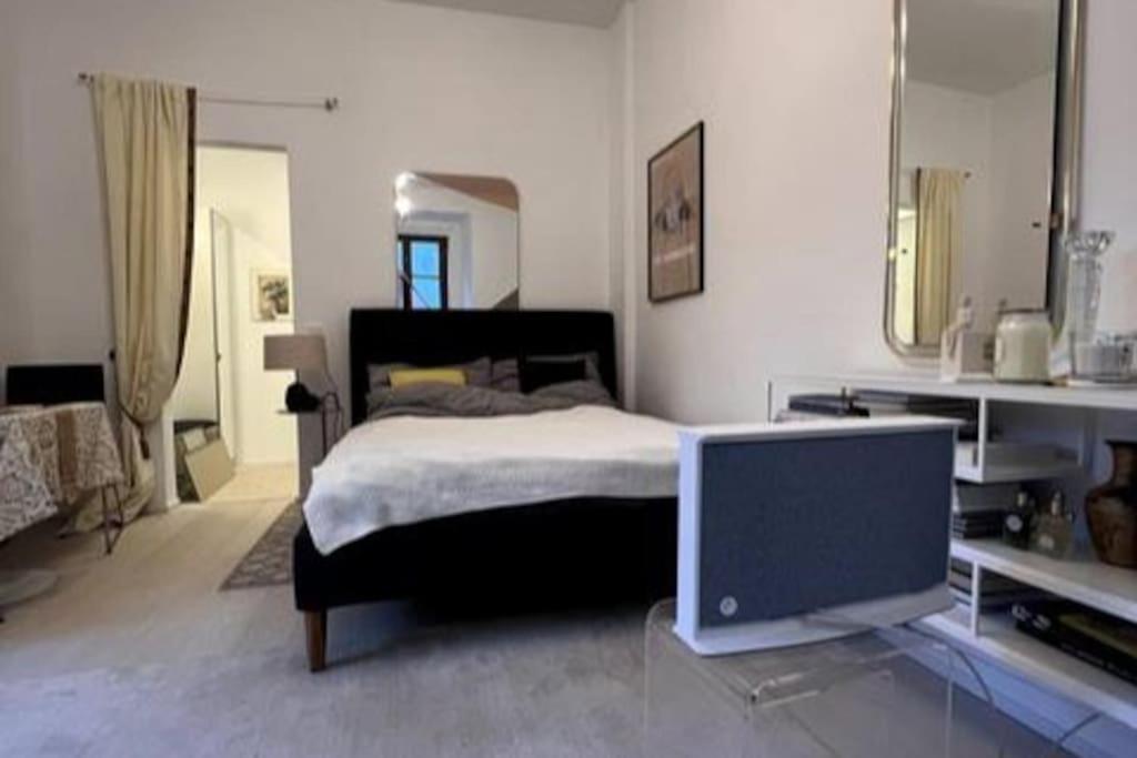 Exclusive Apartement In Historic Center Linz Extérieur photo